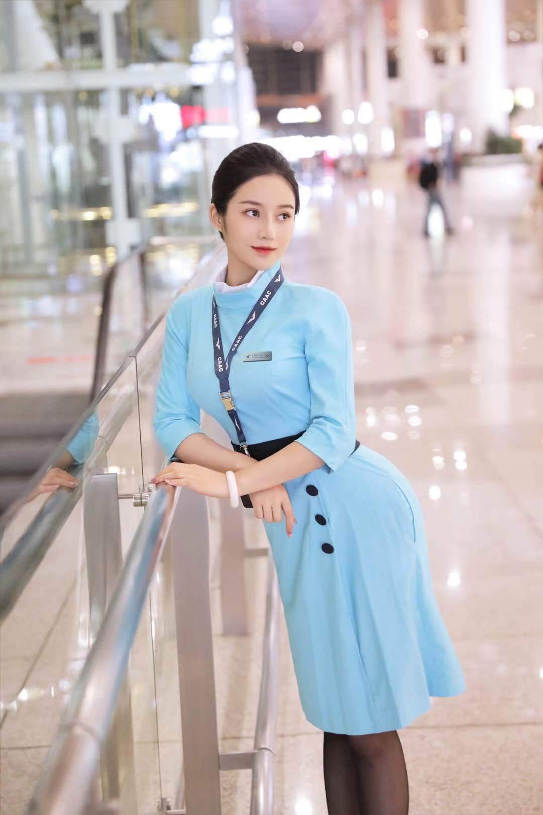 澳门外围模特172cm E杯航空姐 制服侧身写真 优雅气质