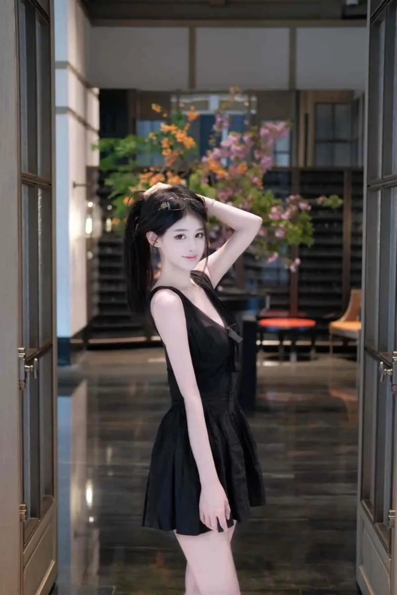 纽约02年高端外围兼职女孩室内氛围感写真，温柔大方气质，笑容甜美本人超赞