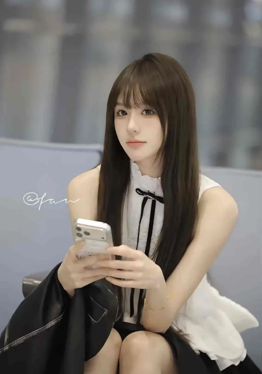 上海杨浦区外围173cm36C舞蹈女生室内自拍写真