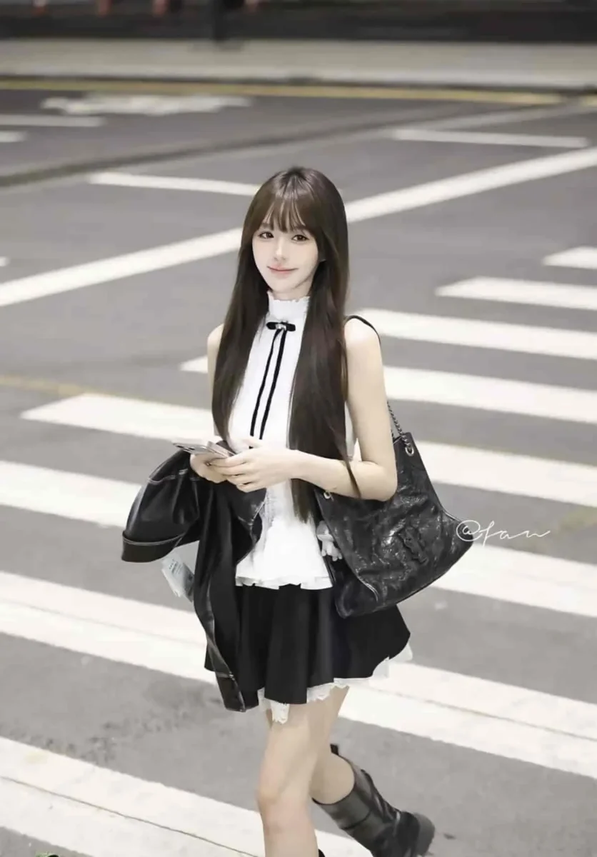 上海杨浦区外围173cm36C舞蹈女生黑白通勤写真