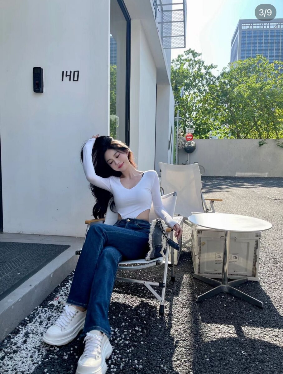 悉尼高端外围模特留学生168cm G杯普拉提女生 户外写真 轻松陪伴
