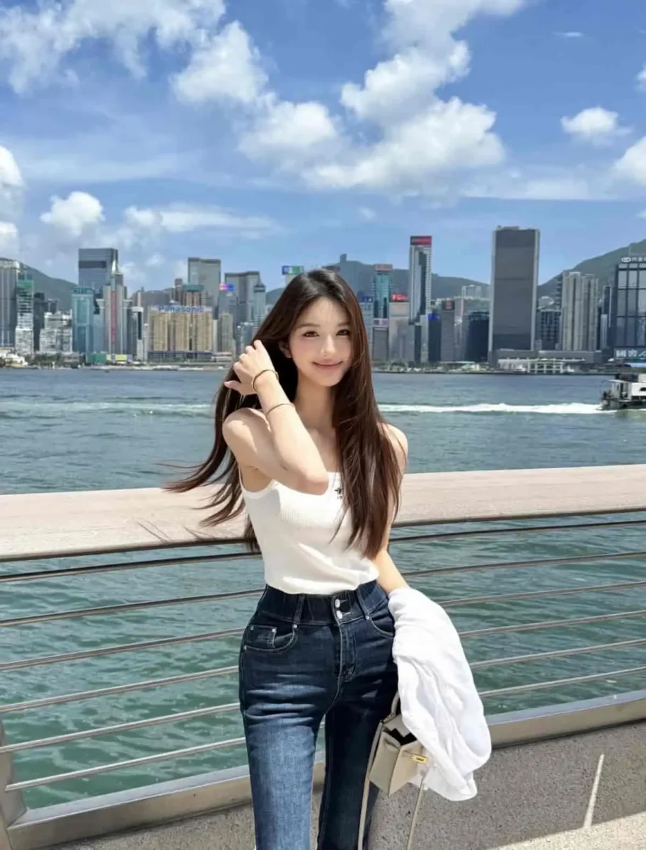 华盛顿DC高端外围06年女学生 166cm城市街拍纯欲风写真 